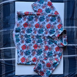 Cropped floral dress shirt
